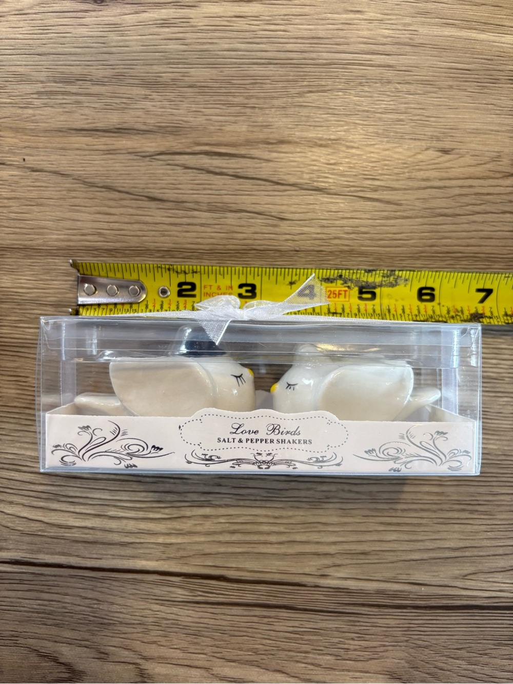 Cute Love Birds Ceramic pair of white doves Salt & Pepper Shakers Set